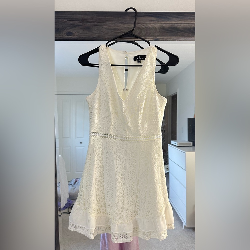 Lulu's Cream Lace Backless Dress